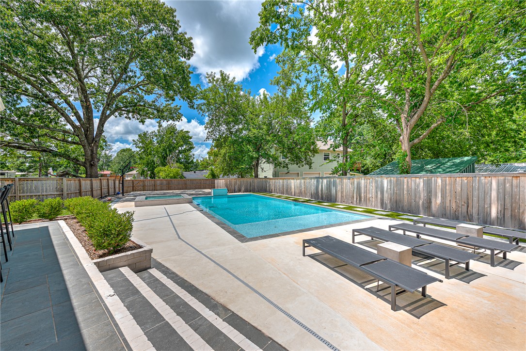 Demings 2nd Add Bentonville - Residential Lease