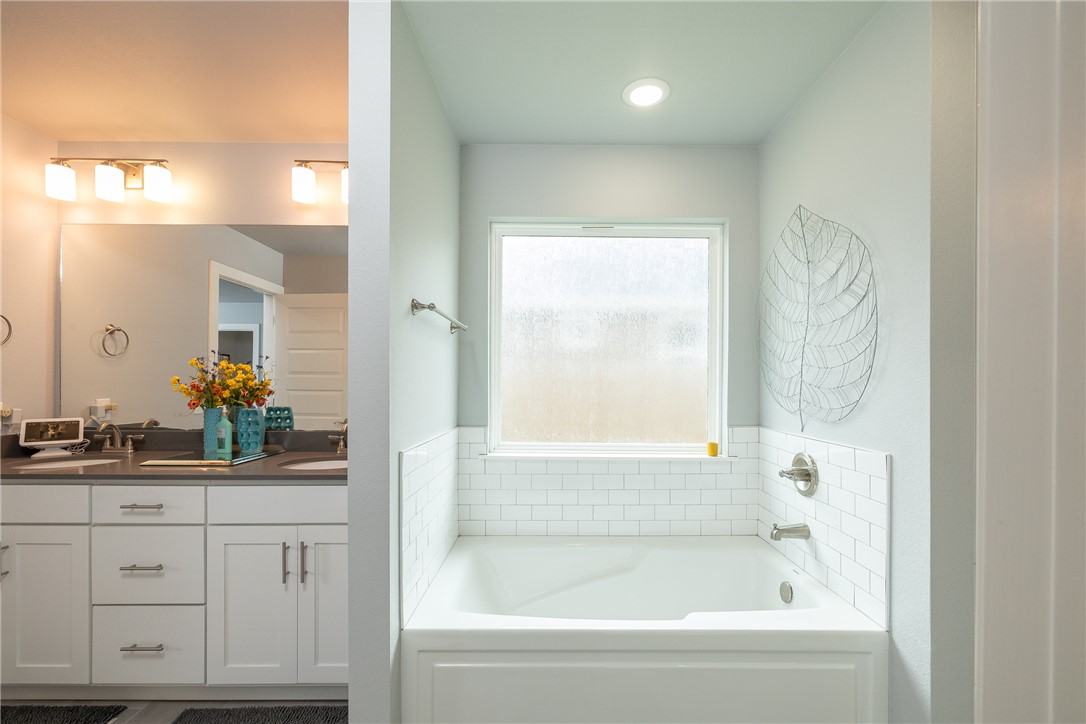 Towne West Sub Ph I - Residential