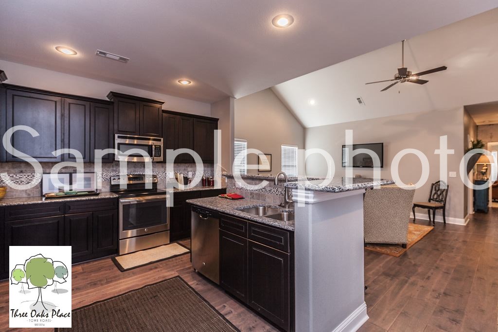 Enjoy maintenance free living in these spacious 3 bedroom 2 bathroom, beautifully appointed, townhomes.
Hardwood, tile, granite, extra-large hallways & doors, courtyard, large 2 car rear-entry garage, raised
ceilings, and the list goes on. Watch the virtual tour! Your opportunity to own a very nice townhome in a
small and quiet community that is 5 minutes to the Promenade shopping and eating as well as I-49.