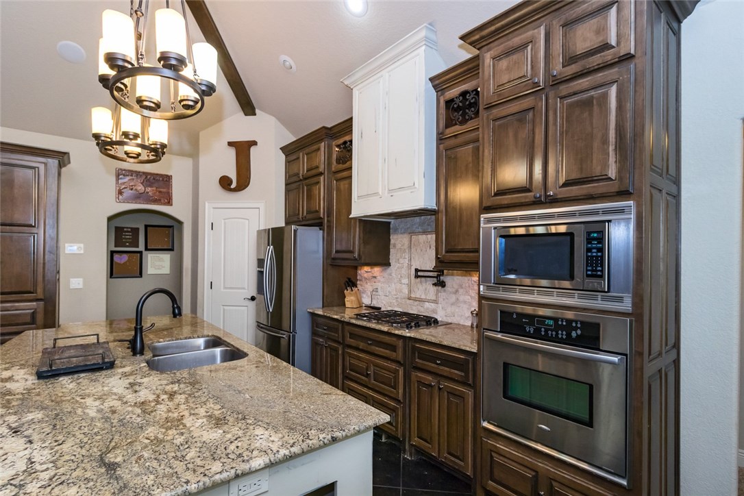 Mountain Ranch - Residential