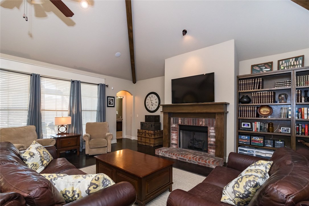 Mountain Ranch - Residential