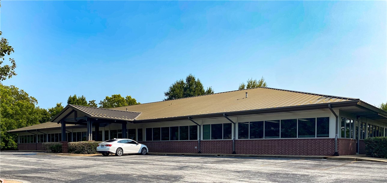 Beau Terre Office Park - Commercial Lease