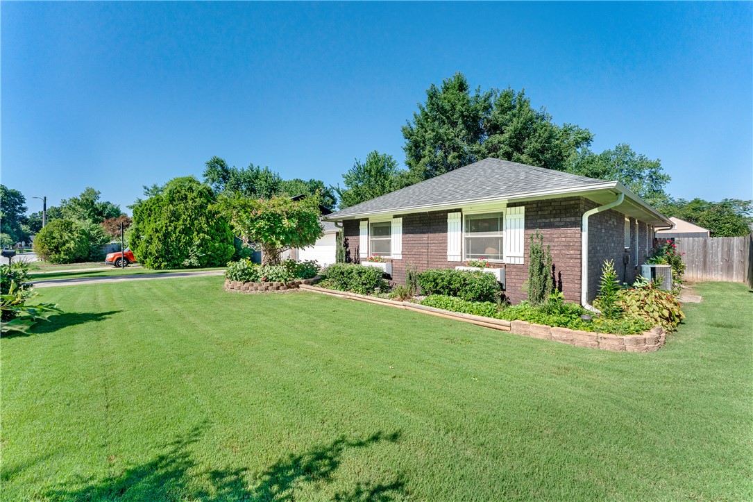WHISPERING TIMBERS PH 4 - Residential