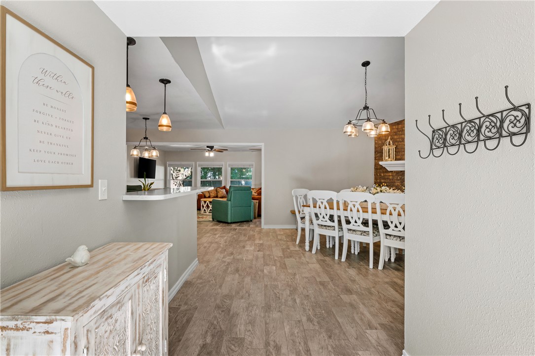 WHISPERING TIMBERS PH 4 - Residential