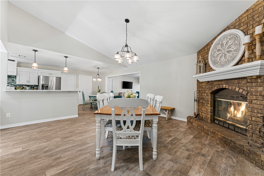 WHISPERING TIMBERS PH 4 - Residential
