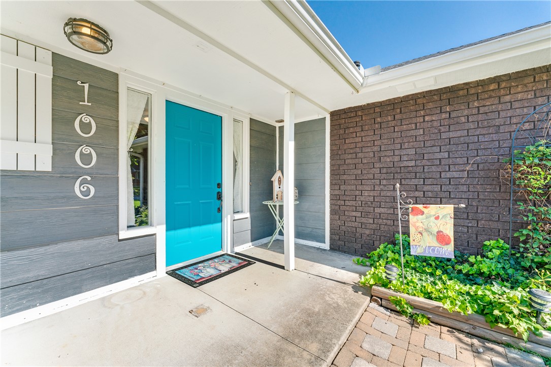 WHISPERING TIMBERS PH 4 - Residential
