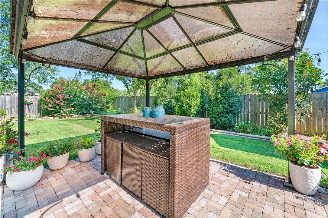 WHISPERING TIMBERS PH 4 - Residential