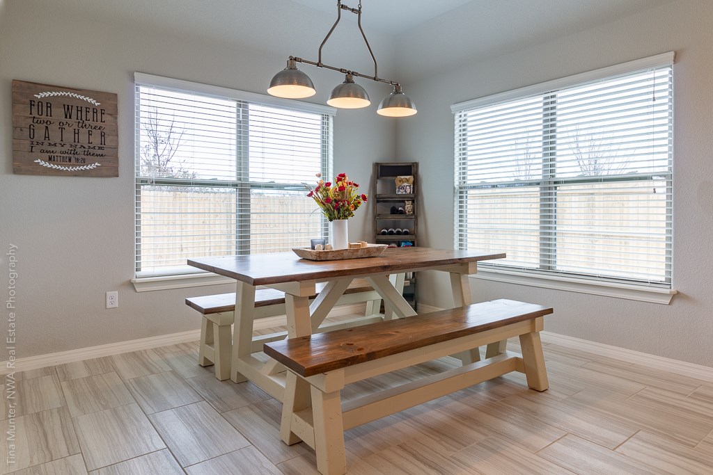 Chelsea Point II Rogers - Residential