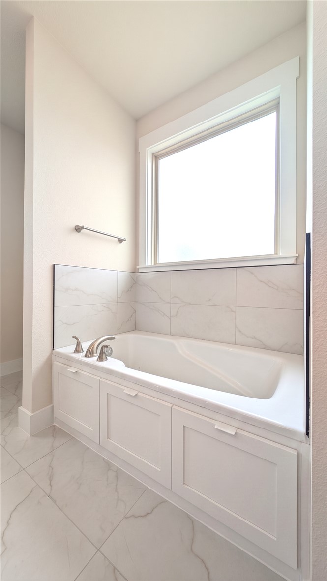 GRAND ESTATES PH 1-GENTRY - Residential