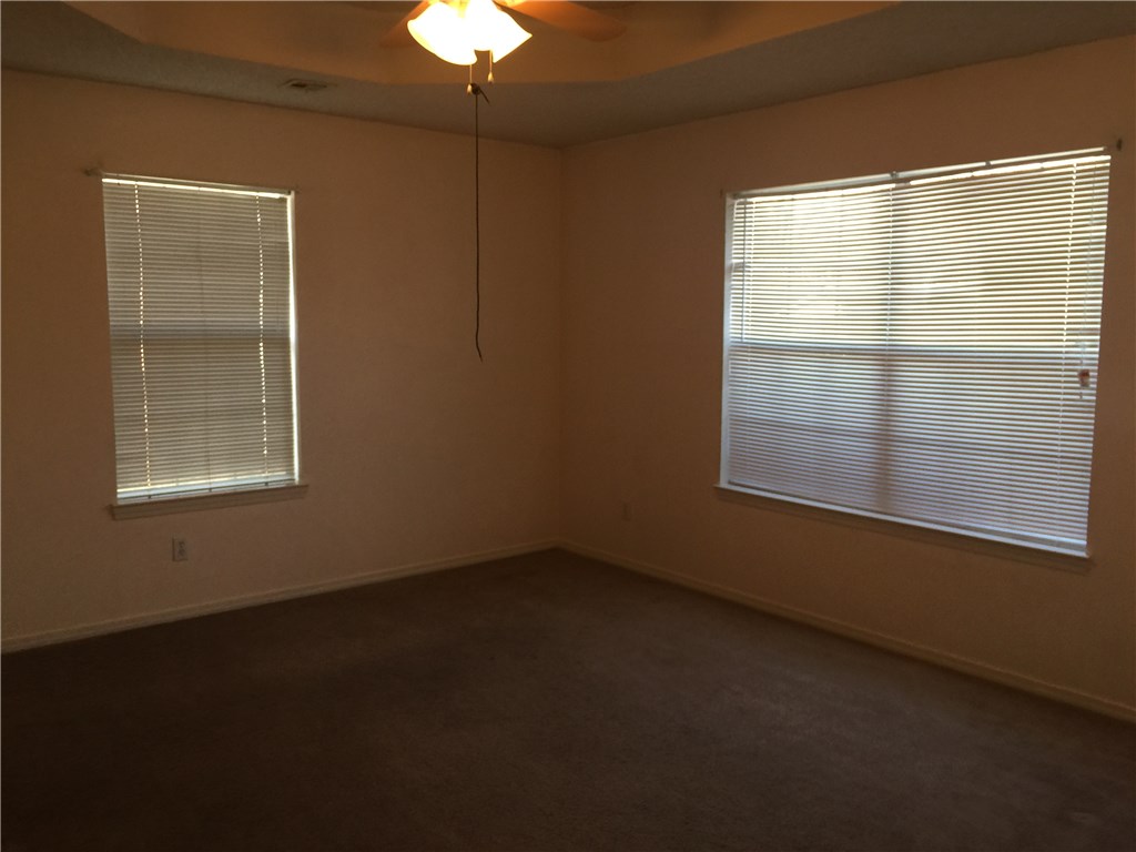 Holly Gardens Bentonville - Residential Lease