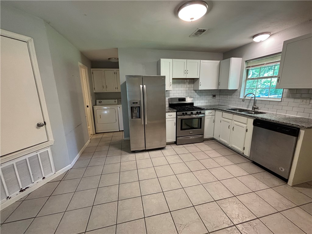 Fayetteville Outlots - Residential Lease