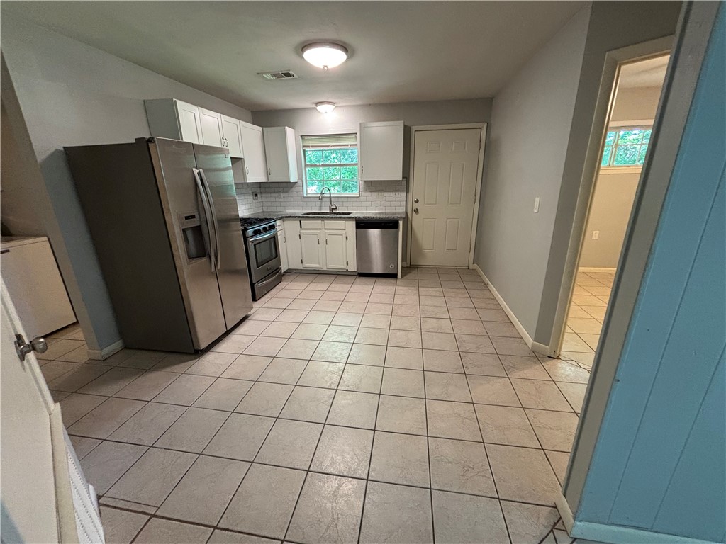 Fayetteville Outlots - Residential Lease