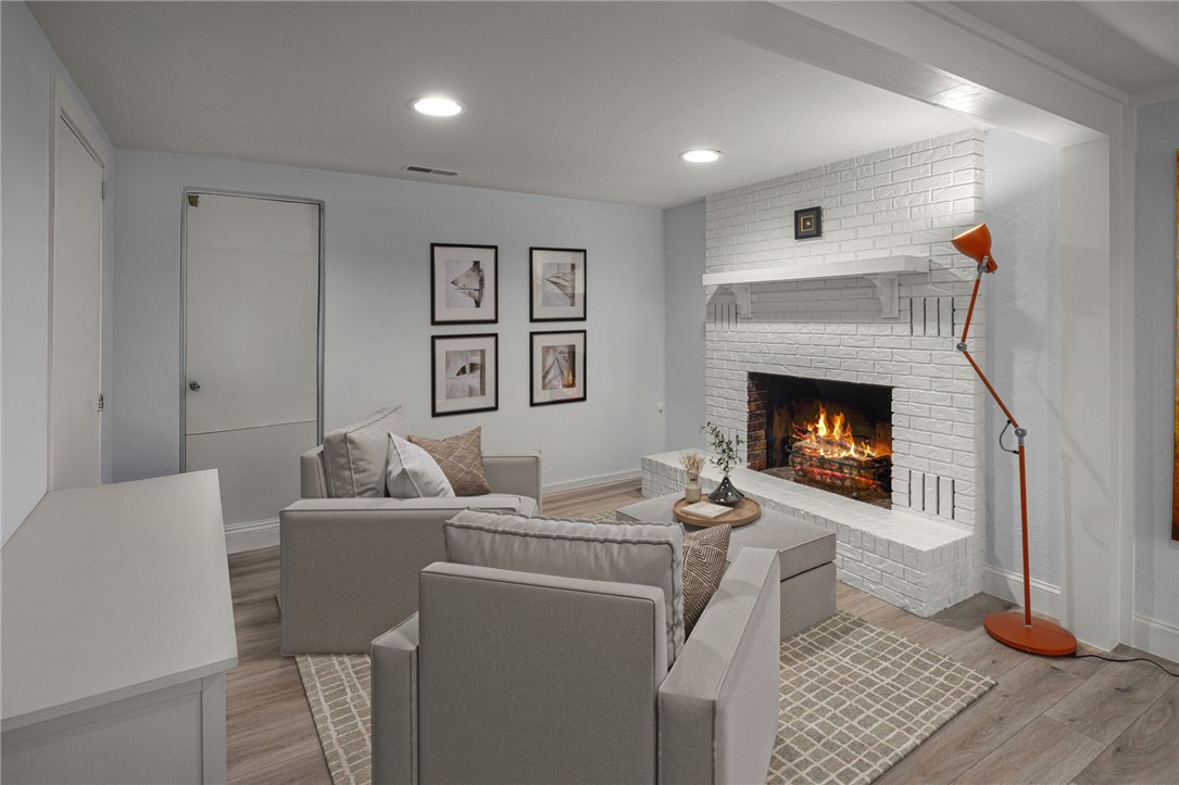 16-19-30-ROGERS - Residential