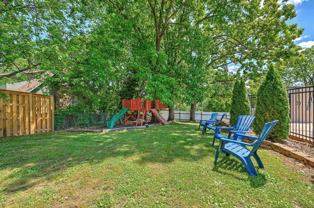 16-19-30-ROGERS - Residential