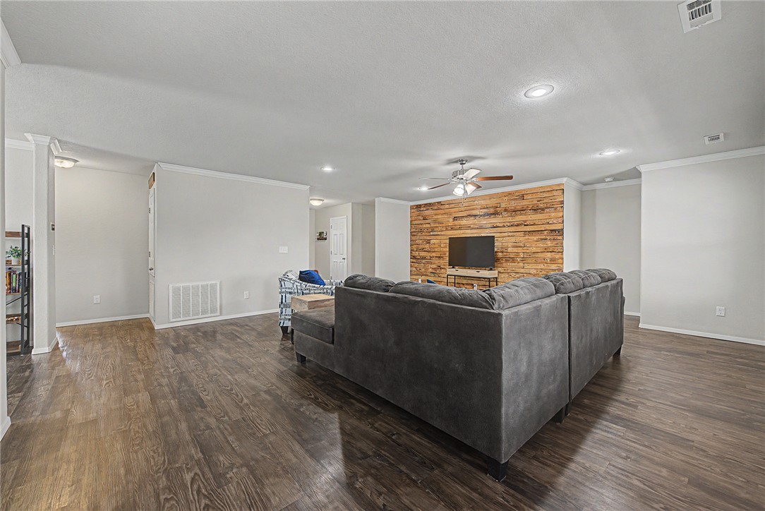 Lakewood Sub Ph Iii Lowell - Residential