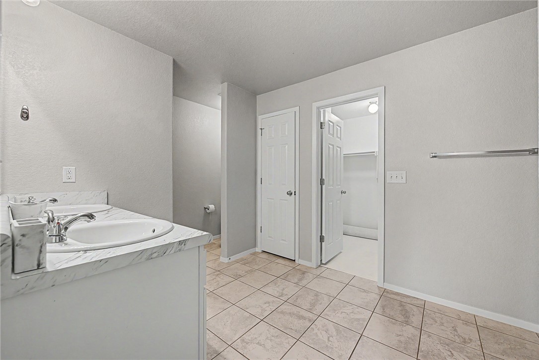 Lakewood Sub Ph Iii Lowell - Residential