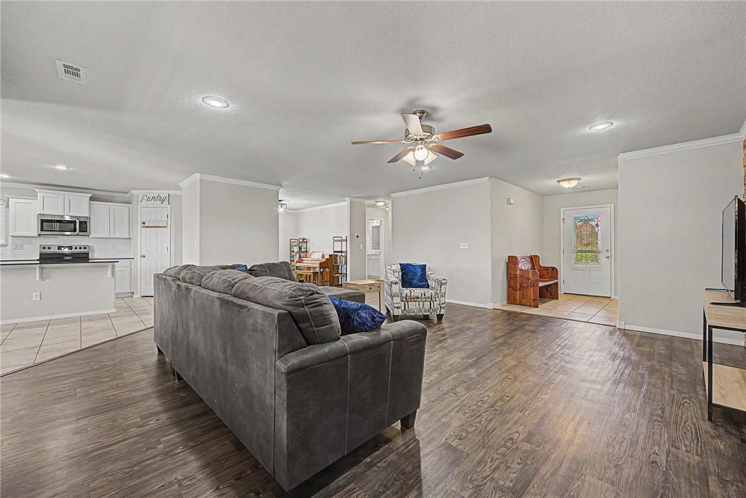 Lakewood Sub Ph Iii Lowell - Residential