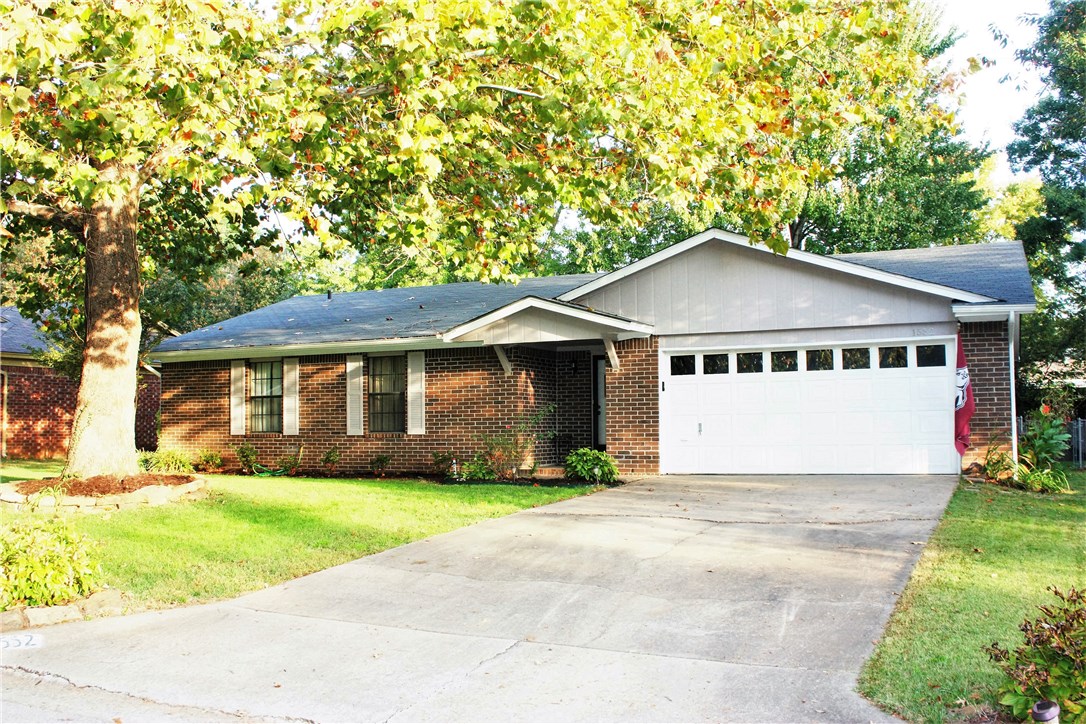 This charming house would make a great starter home in a convenient location! Great Neighborhood just minutes from anything!  Features 3 large bedrooms all with walk-in closets! Many updates including granite, appliances and fixtures.  New HVAC in 2013.  Call today for showings!