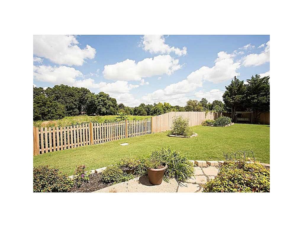 Emerald Heights Sub Rogers - Residential Lease