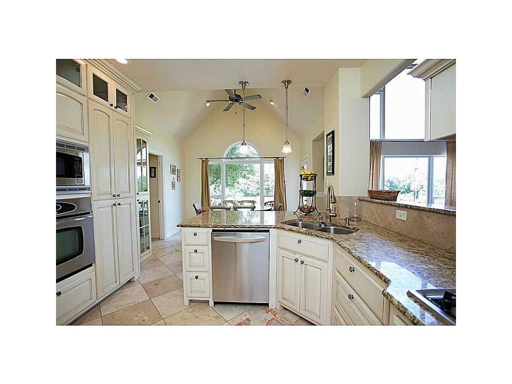 Emerald Heights Sub Rogers - Residential Lease