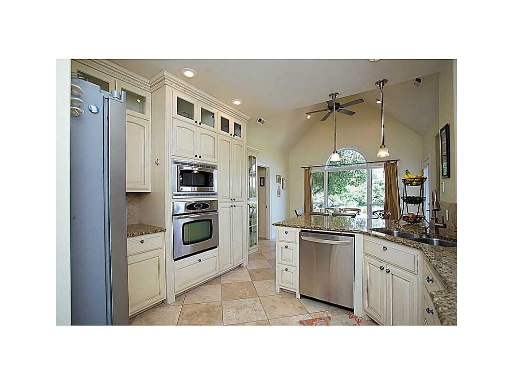 Emerald Heights Sub Rogers - Residential Lease