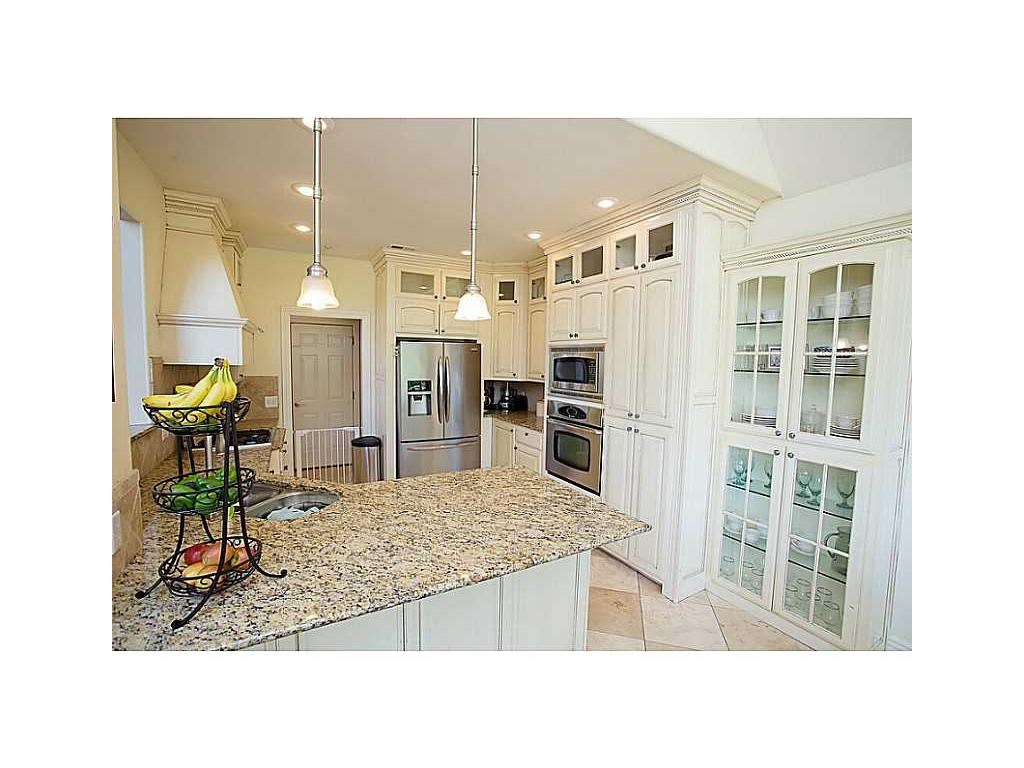 Emerald Heights Sub Rogers - Residential Lease