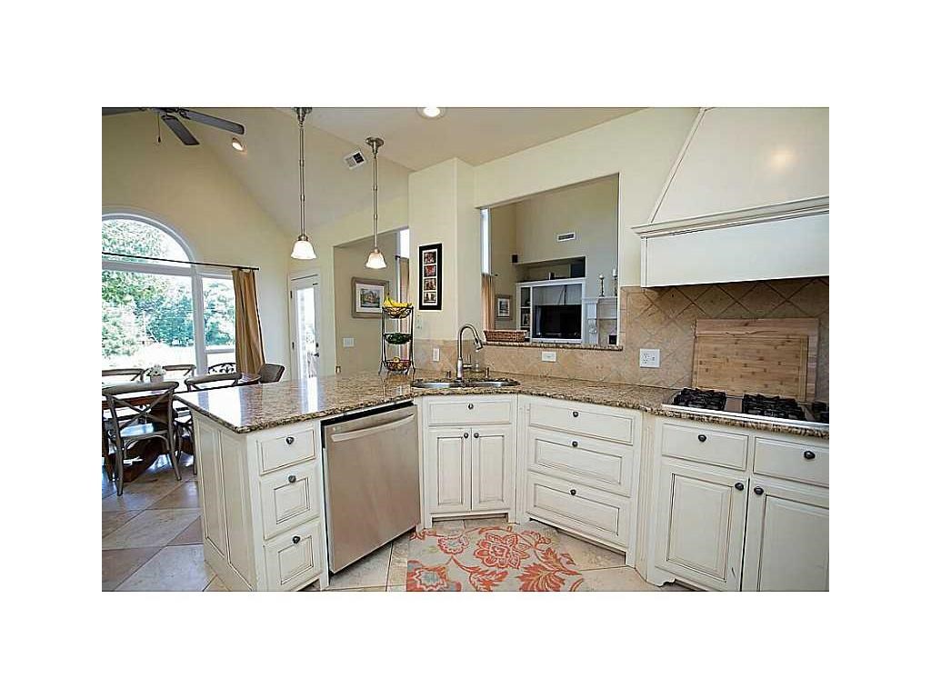 Emerald Heights Sub Rogers - Residential Lease