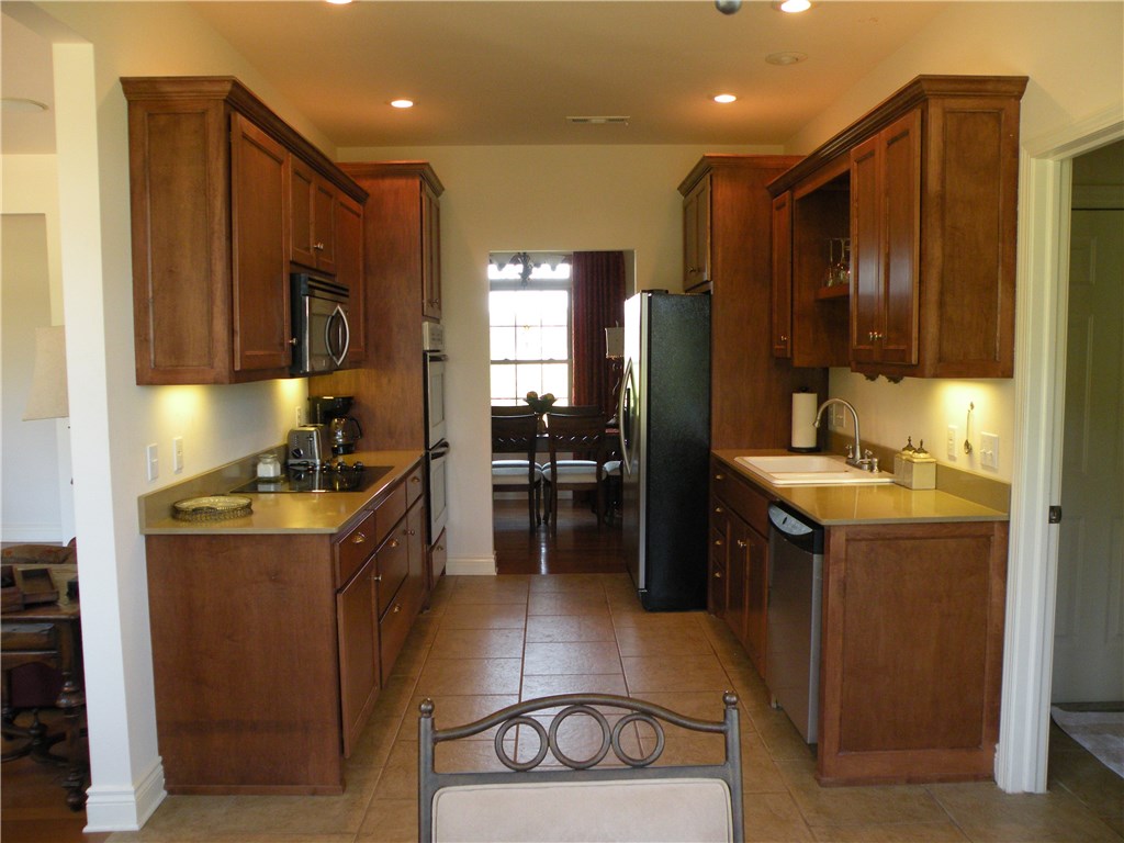 Unit 112 Holiday Island - Residential