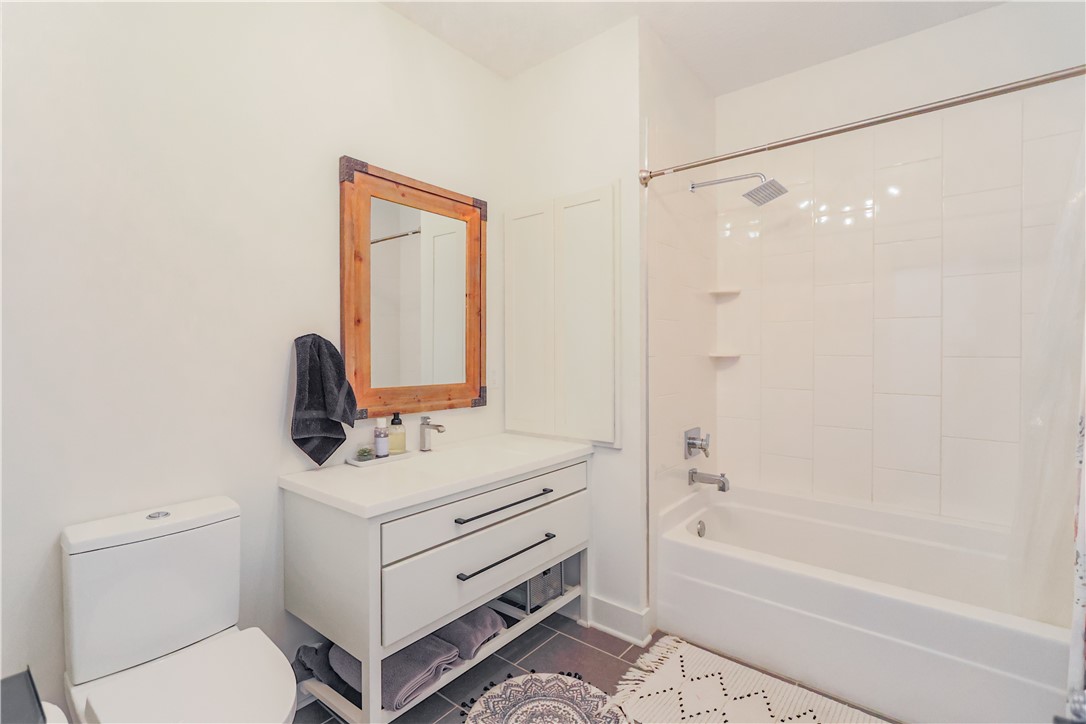 Lands End Sub Bvv - Residential