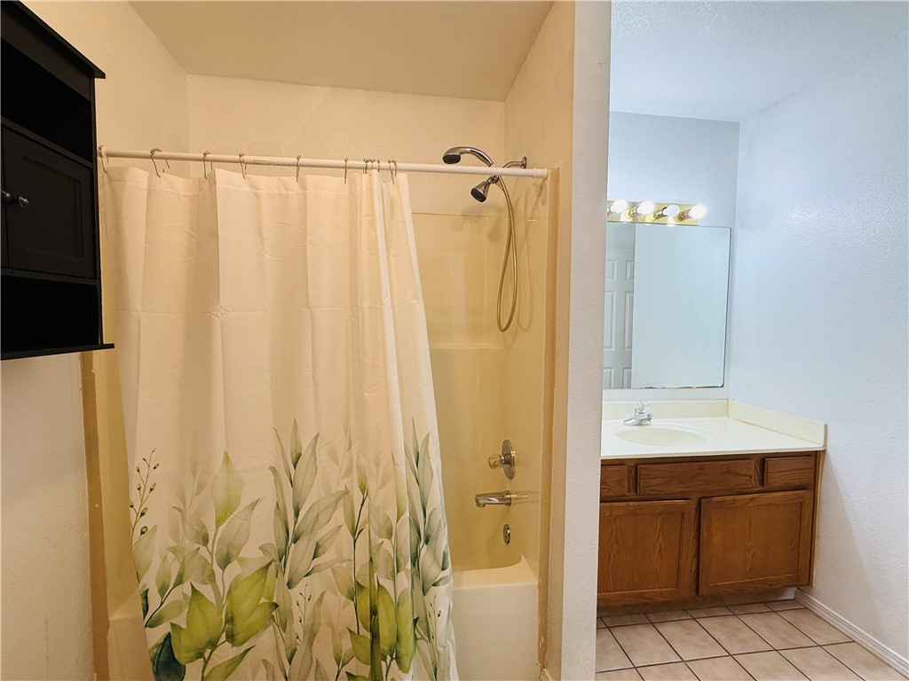 Holly Gardens Bentonville - Residential Lease