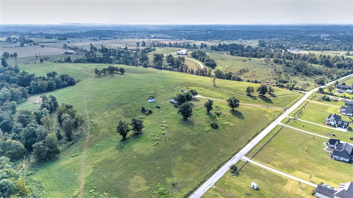 34-19-31-BENTONVILLE - Land