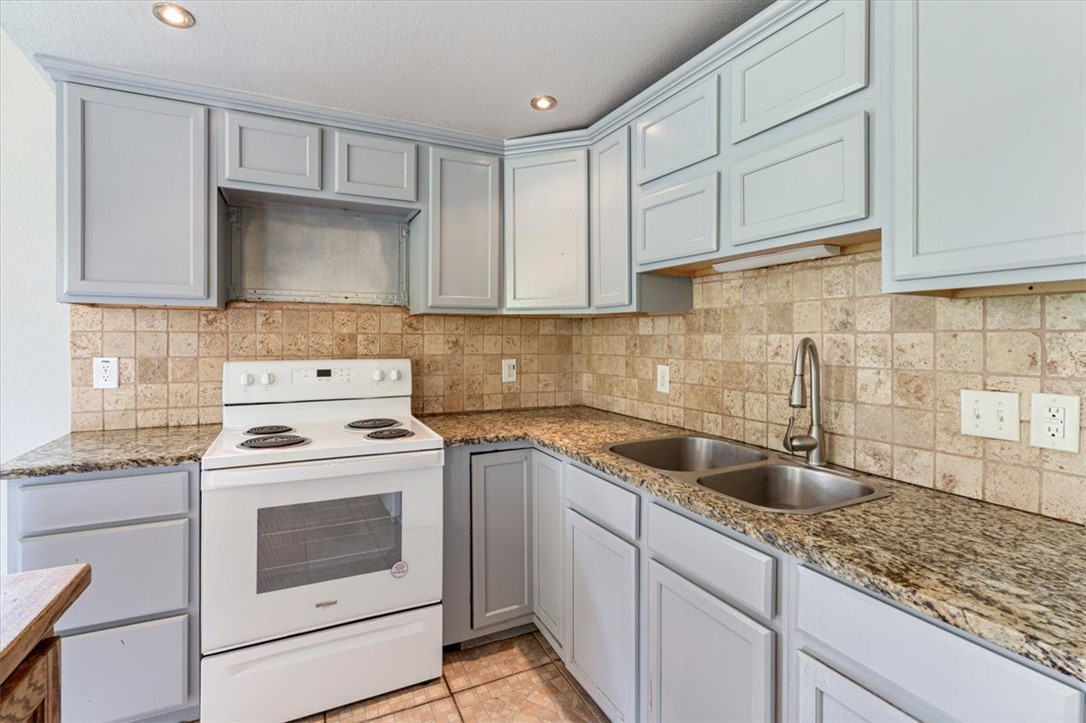 ROBERTSON ADD-ROGERS - Residential