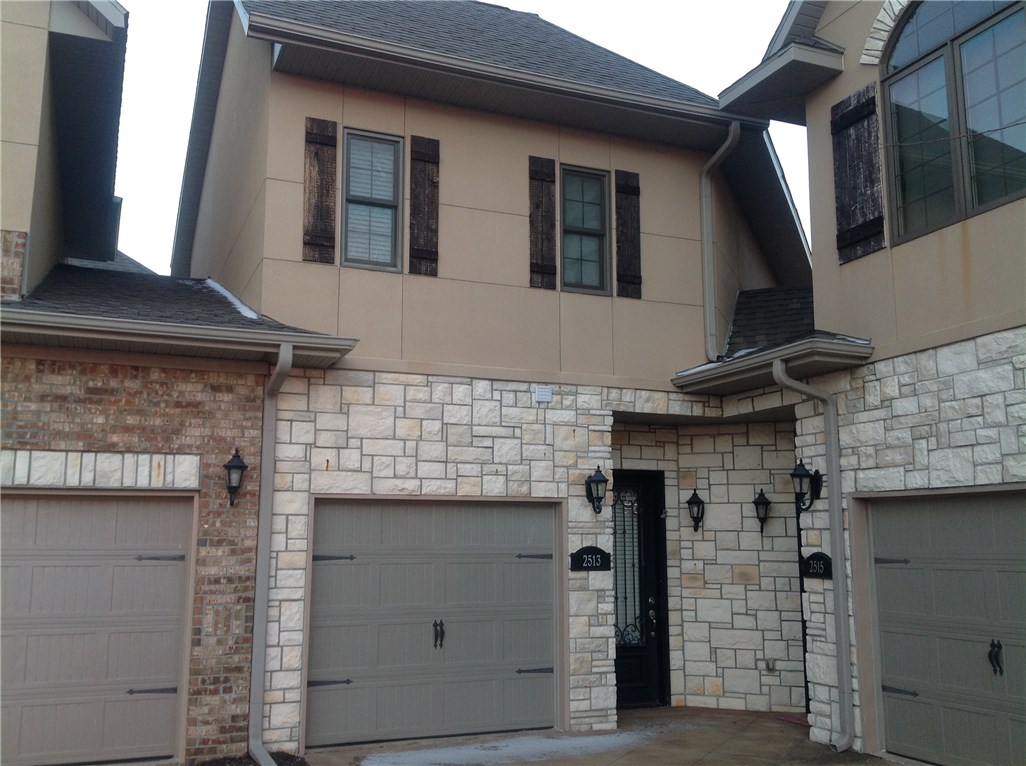 Beautiful executive condo with plenty of room for entertainment. This condo offers two bedrooms with each room has own bathroom. Upstairs offers another bedroom plus an office/den area and a landing area. Call today for more information.