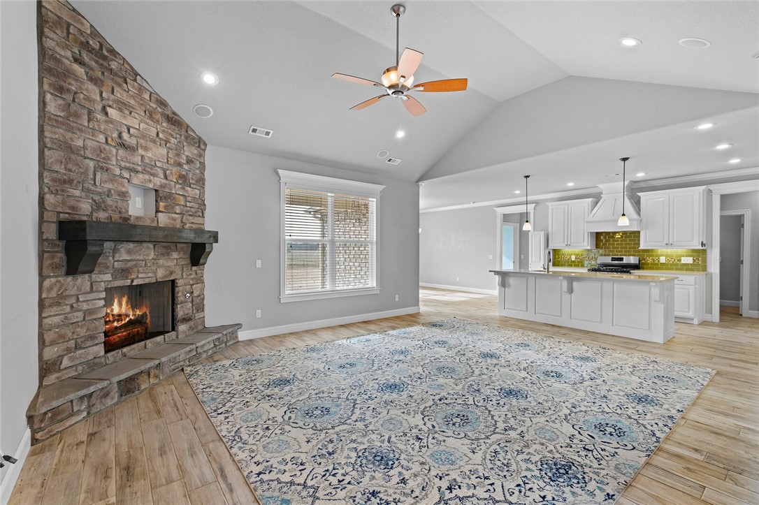 Hidden Valley Estates - Residential Lease