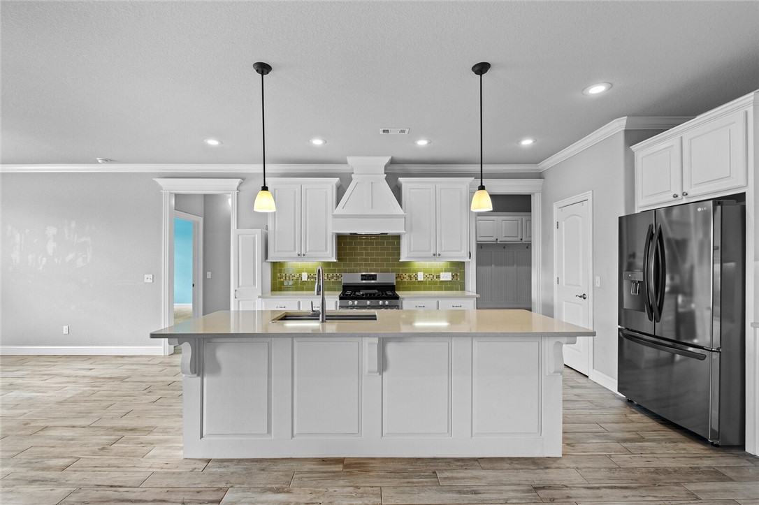 Hidden Valley Estates - Residential Lease
