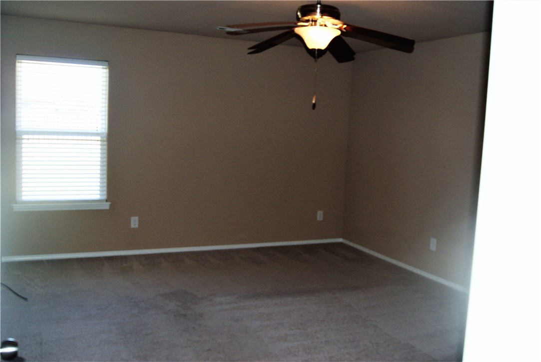 Edinburgh Sub Lowell - Residential Lease