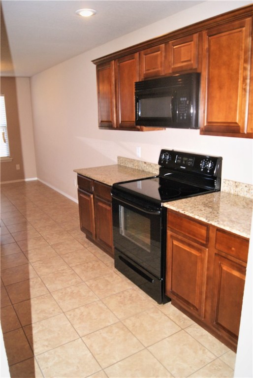 Edinburgh Sub Lowell - Residential Lease