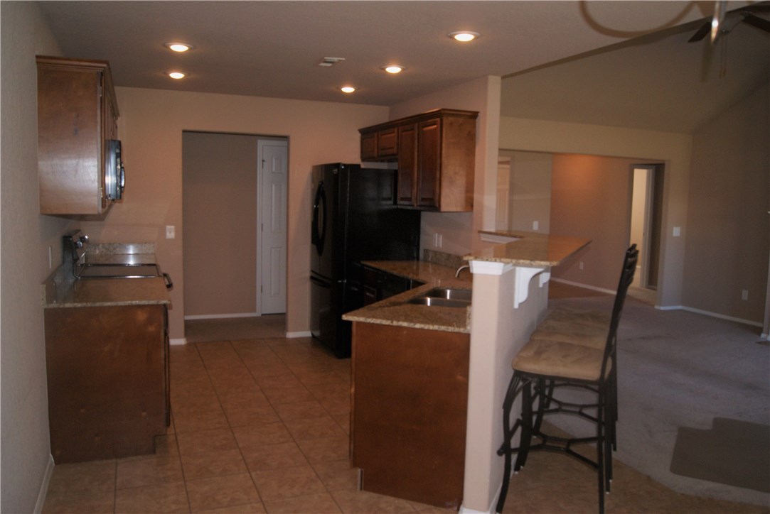 Edinburgh Sub Lowell - Residential Lease
