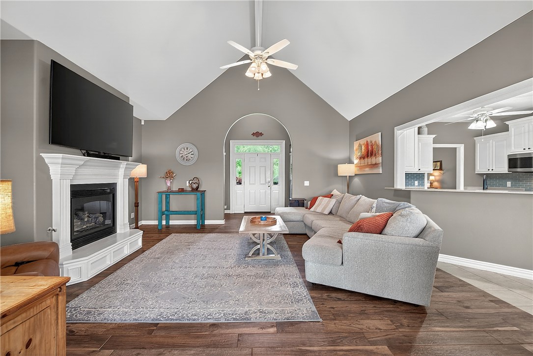 Hunts Lakeside Estates - Residential