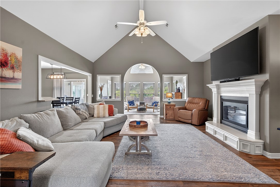 Hunts Lakeside Estates - Residential