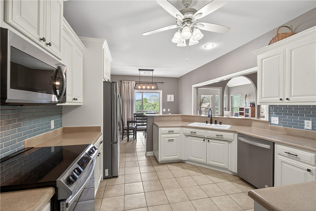Hunts Lakeside Estates - Residential