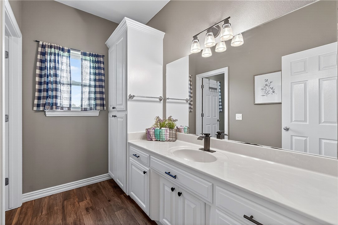 Hunts Lakeside Estates - Residential