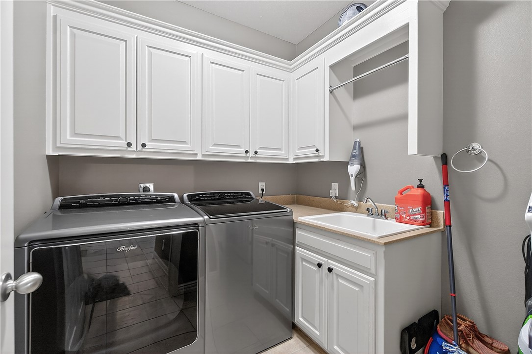 Hunts Lakeside Estates - Residential