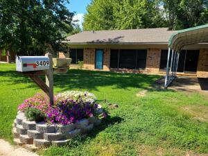 Cute home in a quiet subdivison with a big back yard.  HVAC new 2019, roof new 2020, new dishwasher, stove and garbage disposal. Property is 5 minutes to the interstate. The kitchen, living room, and the fourth bedroom has been remodeled. Living room open to the kitchen.  Split floor plan with 3 bedrooms on one side and the fourth on the right. Great patio out back with a 6' chain link fence for your furry friends. The home backs up to woods. 60/40 split with offices that split this amount and 50/50 to those that split that amount.
