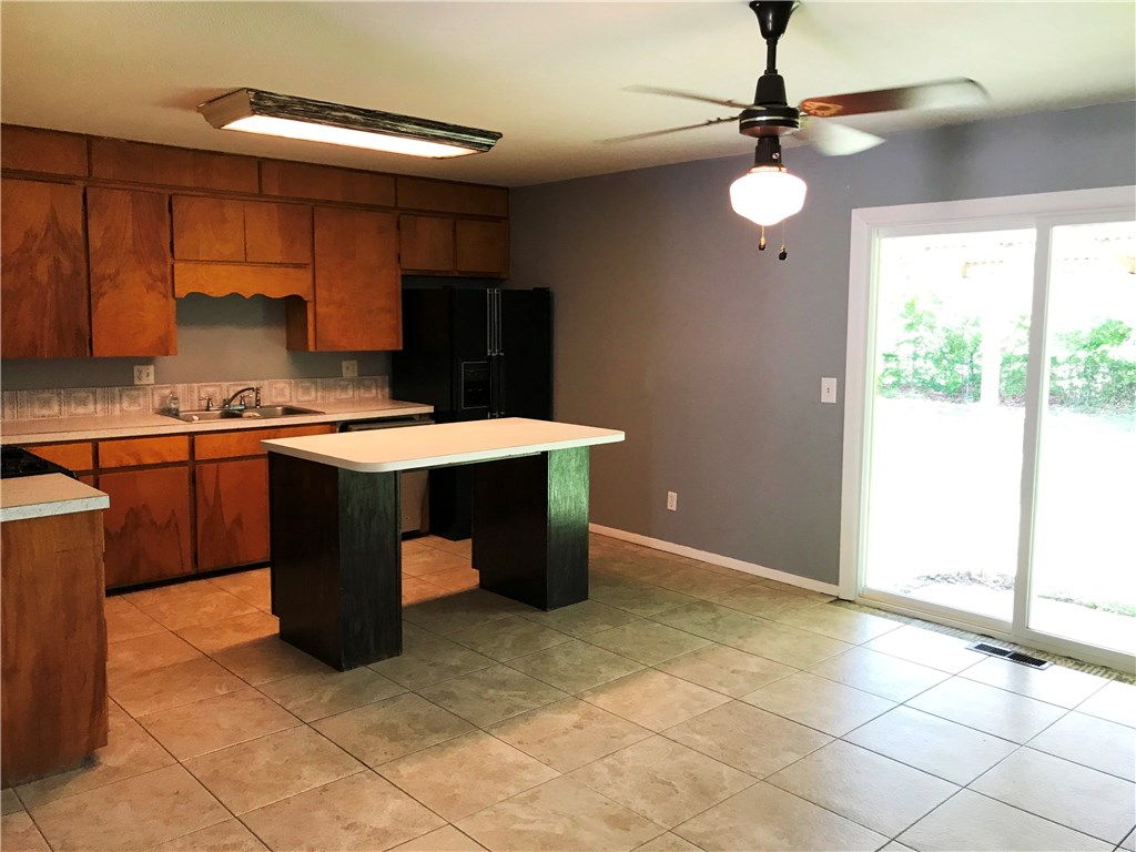Banks Add Bentonville - Residential Lease