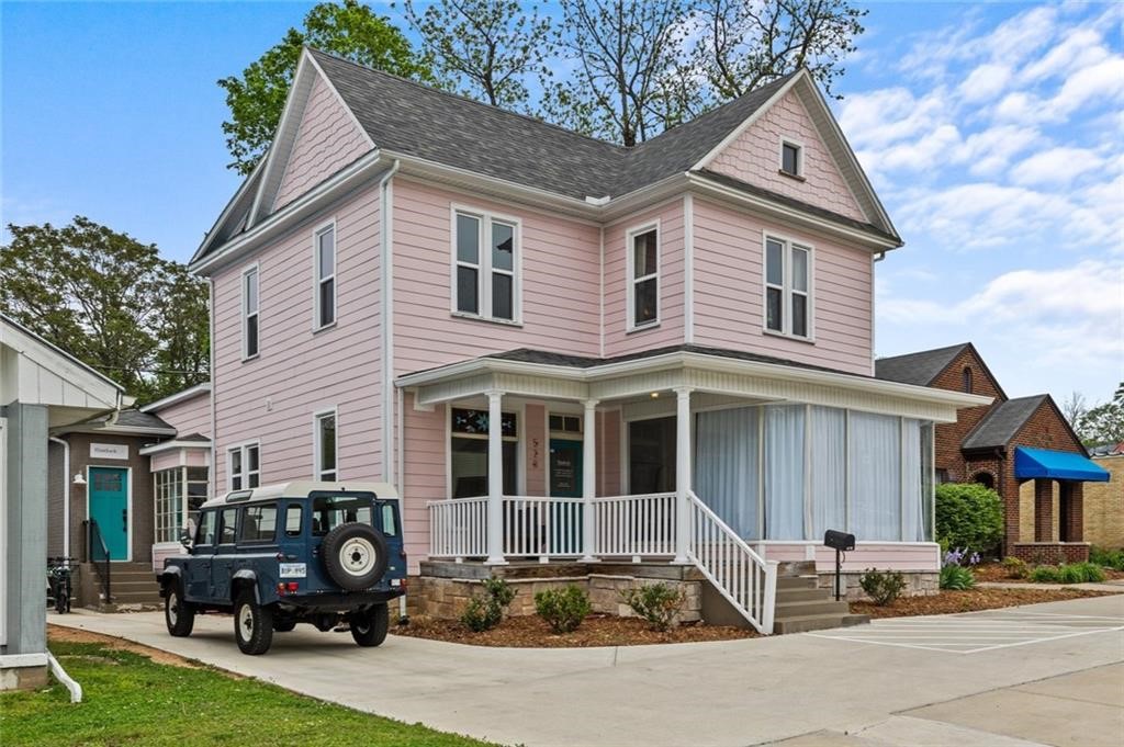 This historic property with active STR-2 license near downtown Fayetteville is incredibly flexible, with past and present uses including residential, live/work, retail, professional offices, an esthetics practice, and more. Beautifully and thoroughly renovated by Flintlock LAB in 2021 with both commercial and residential uses in mind, all main systems were updated between 2020-2022, including a new roof in 2022. Zoned “Community Services,” this property sits directly between the Washington-Willow and Wilson Park Historic
Districts and has valuable street frontage on College Ave near downtown Fayetteville. Fully occupied by business tenants at present, the property may not be shown without an accepted offer in place first. Listed for below recent appraised value, this versatile investment opportunity is one not to be missed!