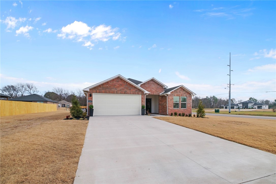 Whispering Oak - Residential