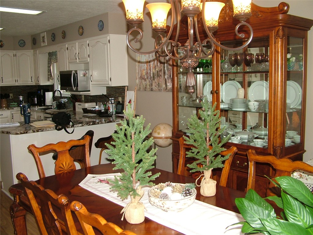 Delwood Manor 1st - Residential