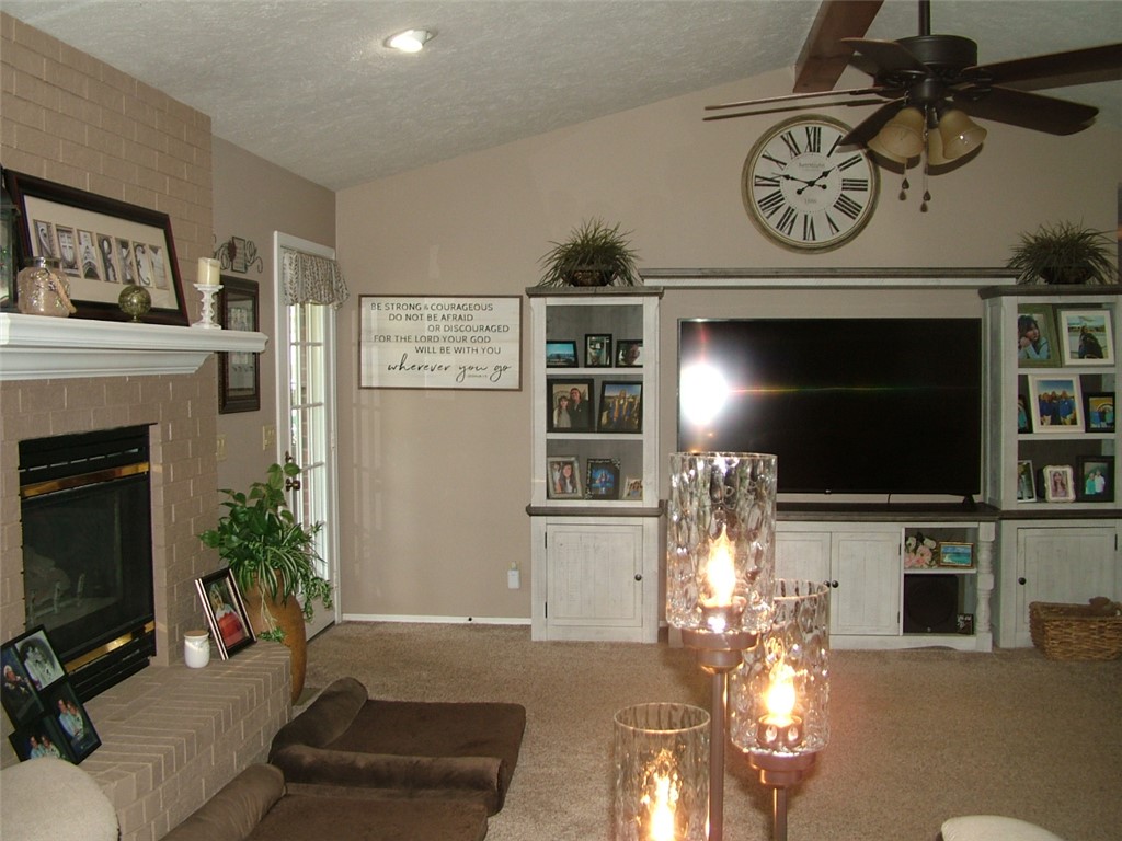 Delwood Manor 1st - Residential