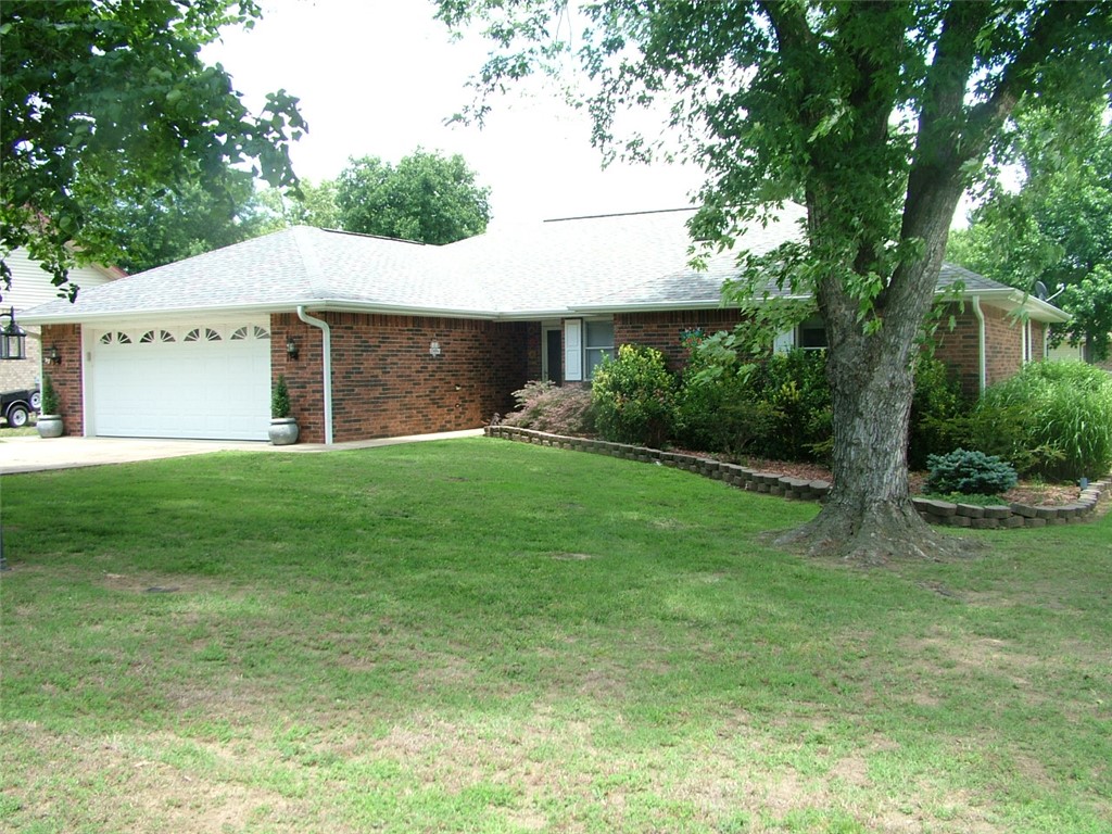 Delwood Manor 1st - Residential